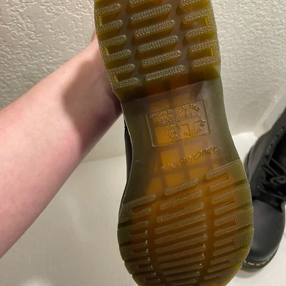 Dr. Martens Black 8-Eye Lace-Up Boots with Subtle Floral Embroidery - Picture 5 of 8